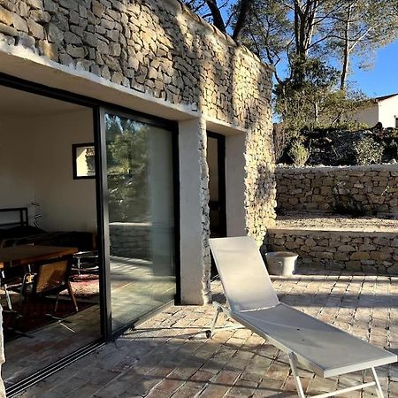 Вілла Au Cabanon Pourrieres Екстер'єр фото